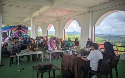 Menyongsong Fajar Pendidikan 5.0 : Kolaborasi MAN 2 Soppeng dan Google Sulawesi Mentransformasi Ruang Kelas dengan Sentuhan Smart Tekhnologi